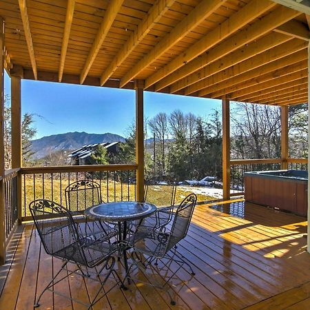 Mint Manor Gatlinburg Home With Hot Tub And Sauna! Экстерьер фото